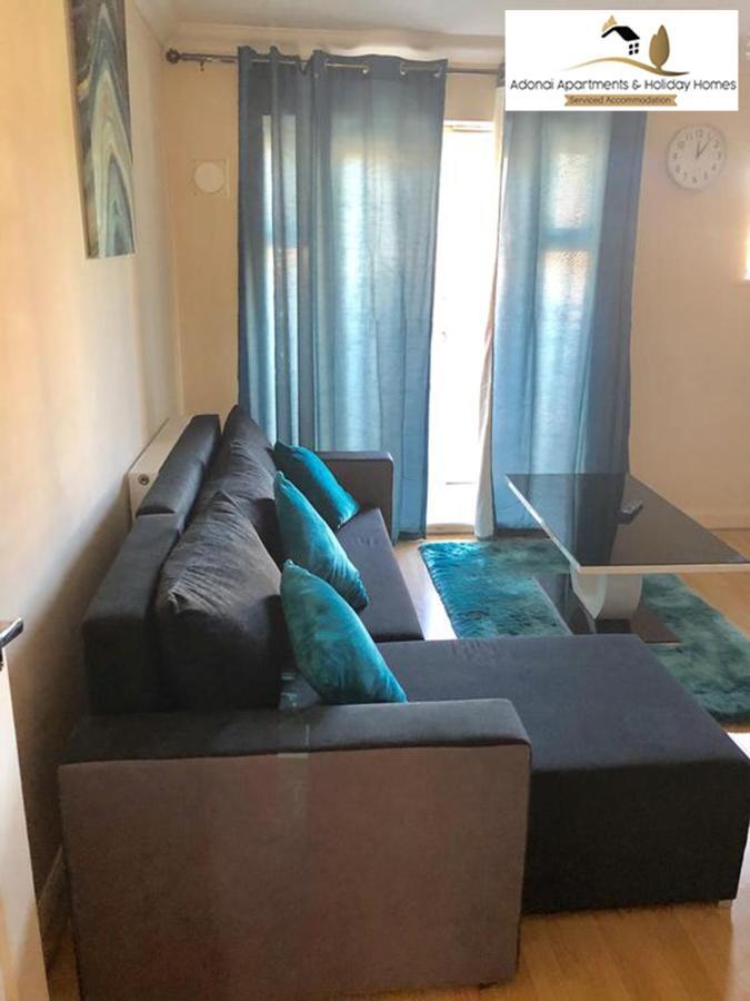 2 Bedroom Apartment At Dagenham , Adonai Serviced Accommodation, Free Wifi And Parking Exterior foto