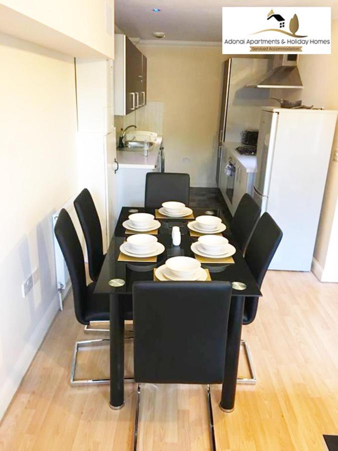 2 Bedroom Apartment At Dagenham , Adonai Serviced Accommodation, Free Wifi And Parking Exterior foto