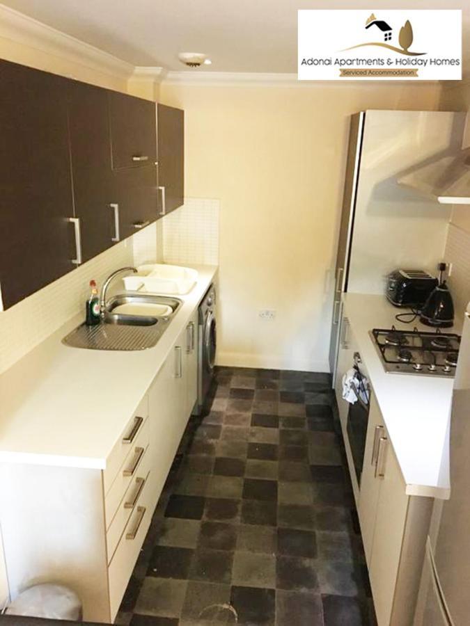 2 Bedroom Apartment At Dagenham , Adonai Serviced Accommodation, Free Wifi And Parking Exterior foto